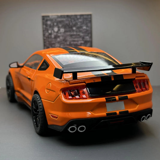 Ford Mustang GT500 1:18