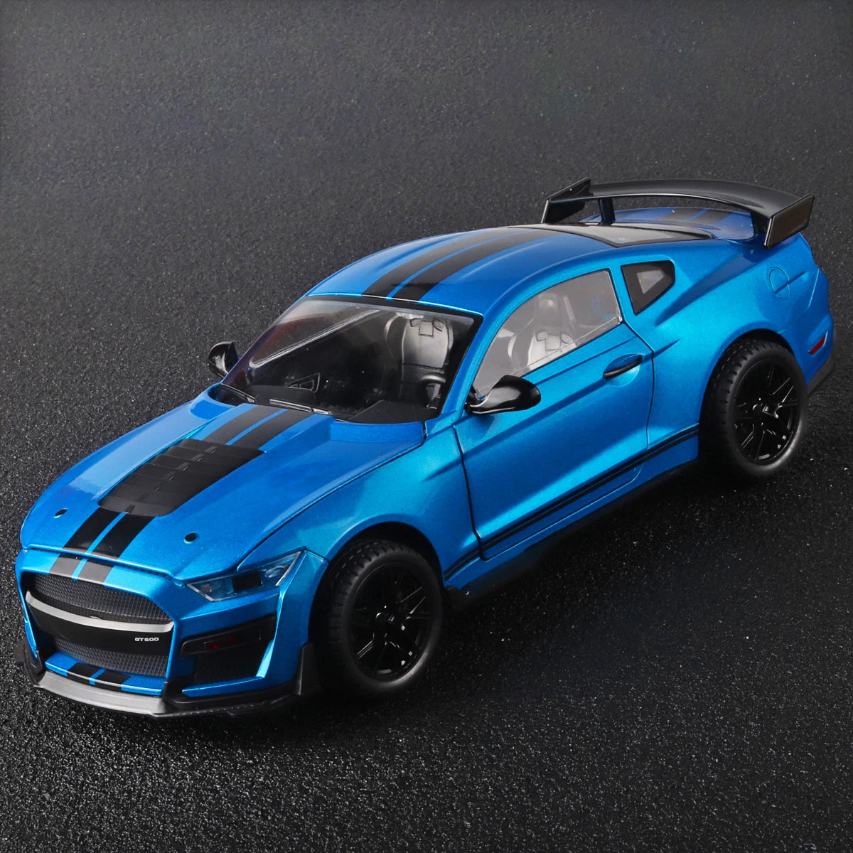 Ford Mustang GT500 1:18