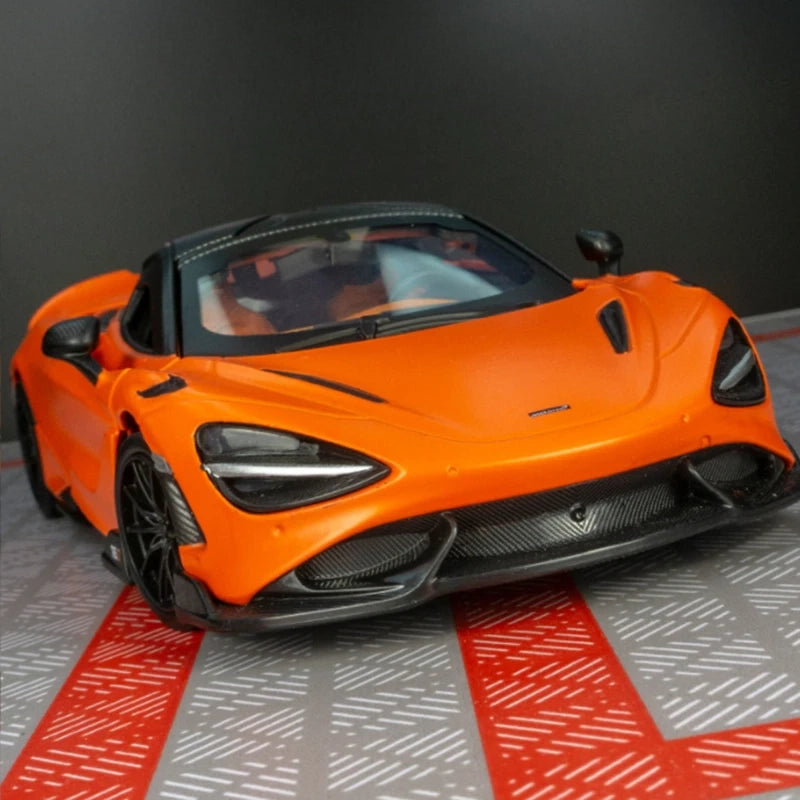 McLaren 765 LT 1:24