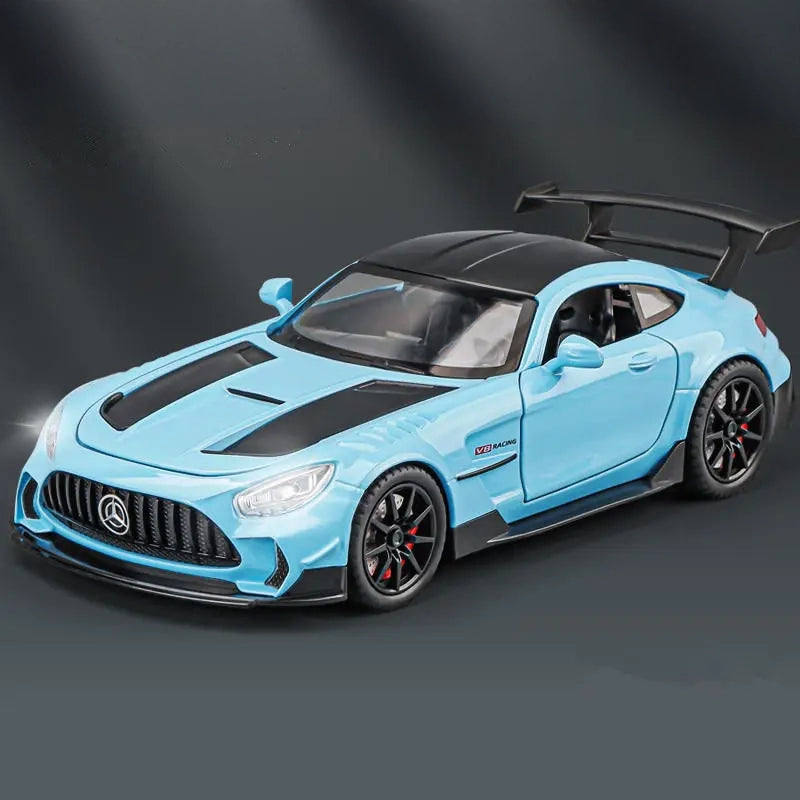 Mercedes Benz GT-R 1:24