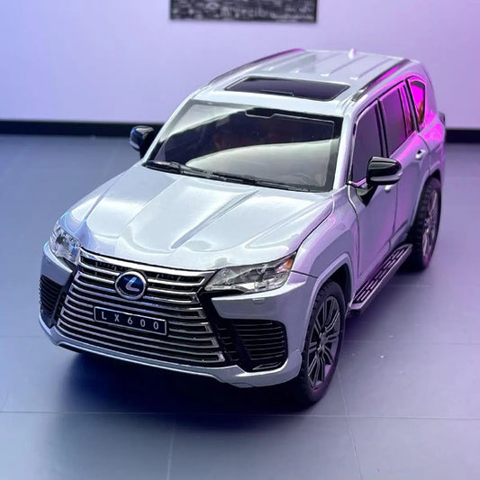 Lexus LX600 1:24